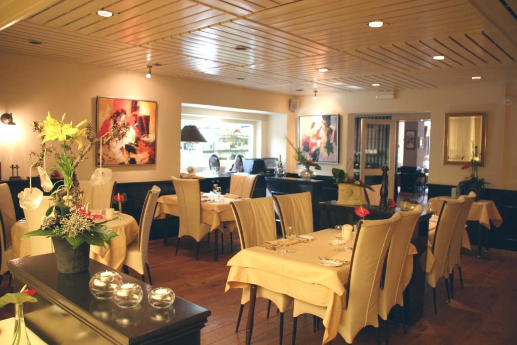 Hotel-Restaurant Krabbendam Someren Exterior photo